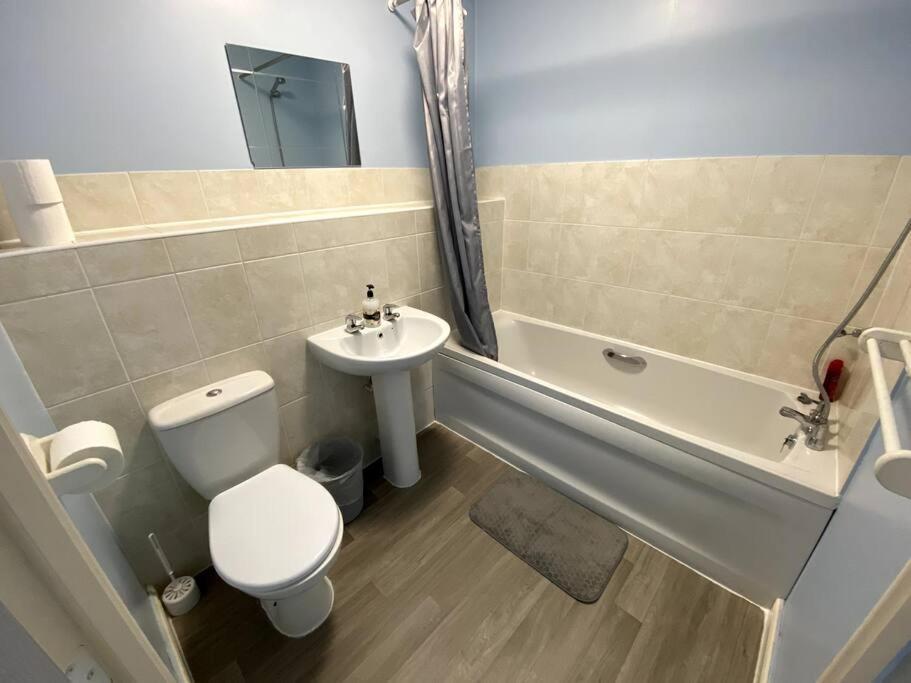 Апартаменты Modern Penthouse Веллингборо Экстерьер фото